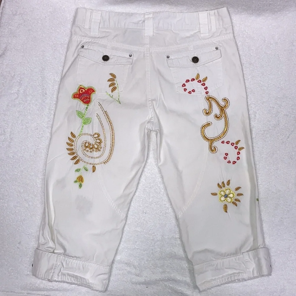 Vintage Mary-Kate and Ashley white embroidered white capris size 16 - Picture 6 of 8